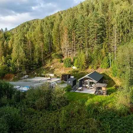 Modern By Kroderfjorden Near Norefjell